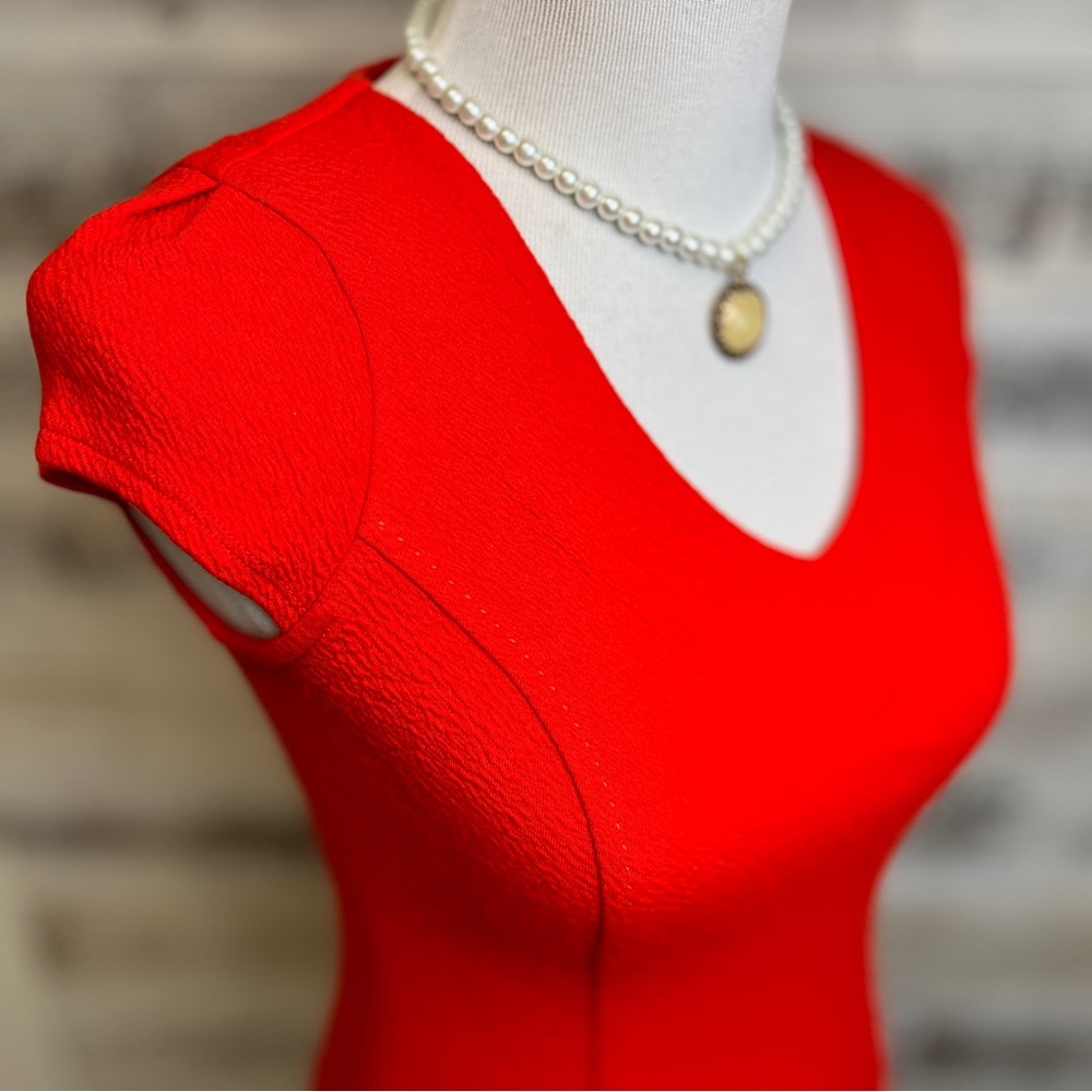 Vintage White Pearl Adjustable Necklace Gold Pendant Designer Chic Classic Y2K - Picture 5 of 10